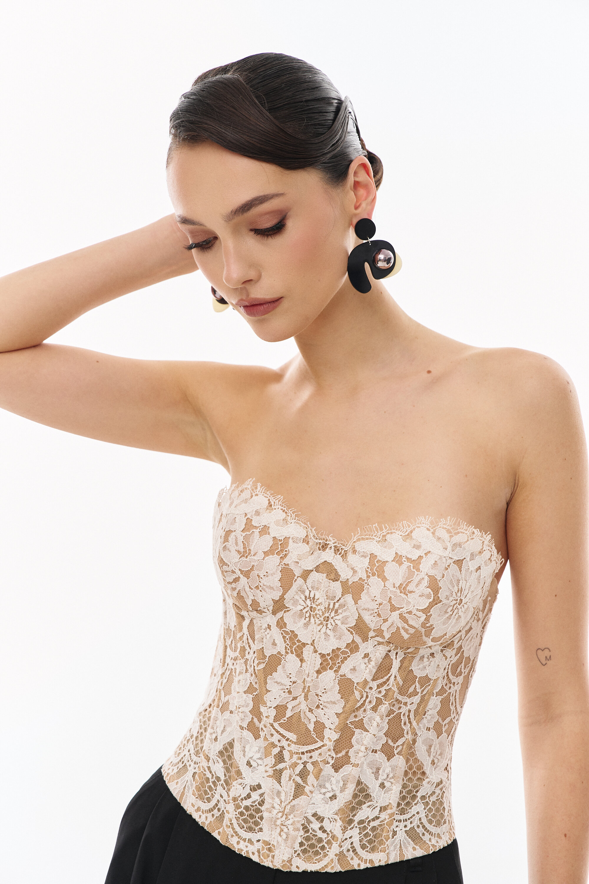 А2302-3а молочно-телесный